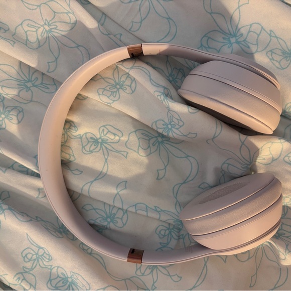 Wireless Over-Ear Headphones - Cream